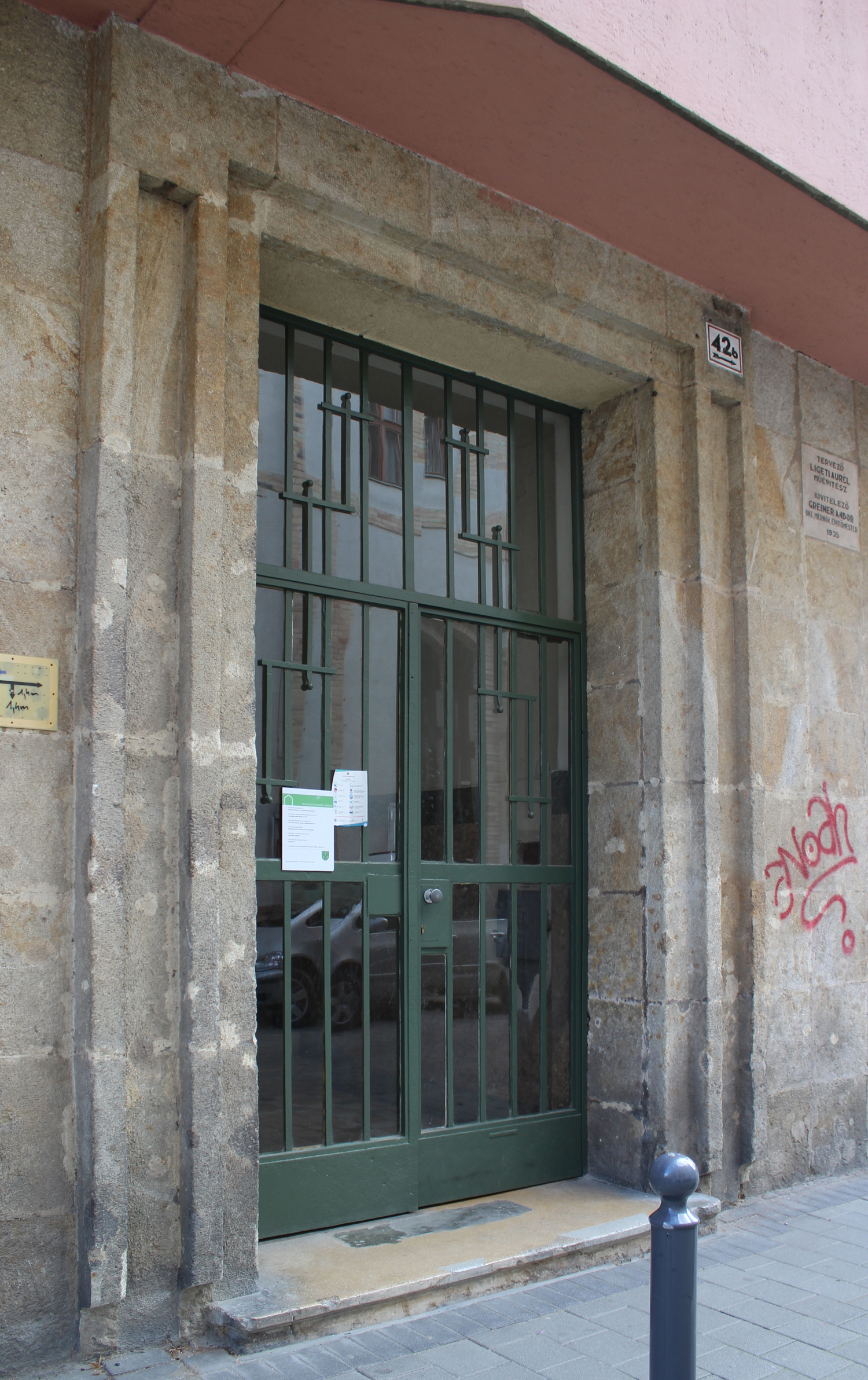 Társasház színterve